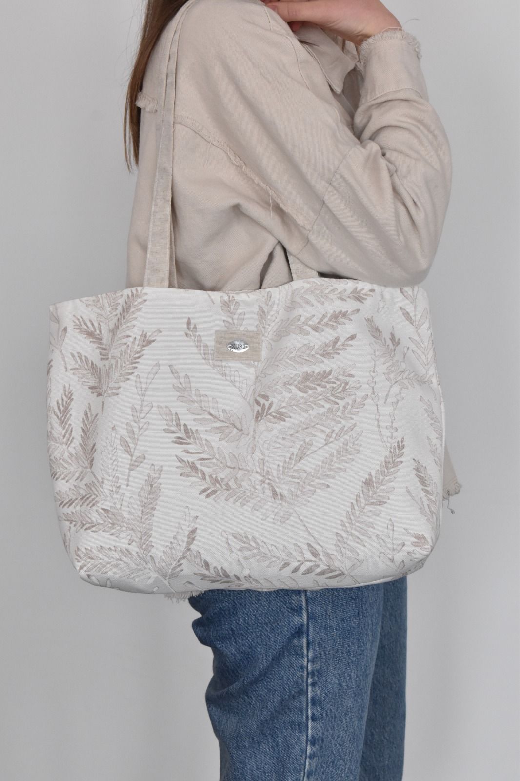 Xuri Brand Berdiseinua